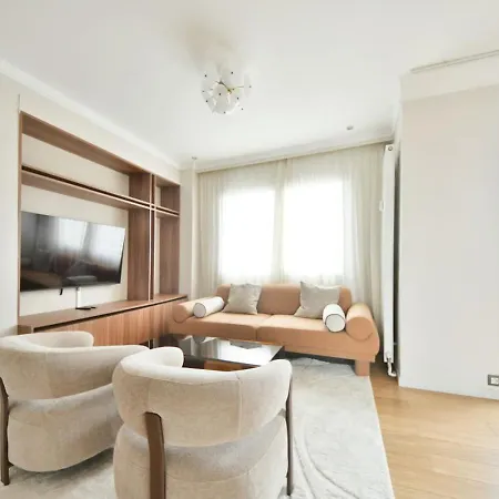 Eiffel Tower View Champs Elysees Prestige 1br *